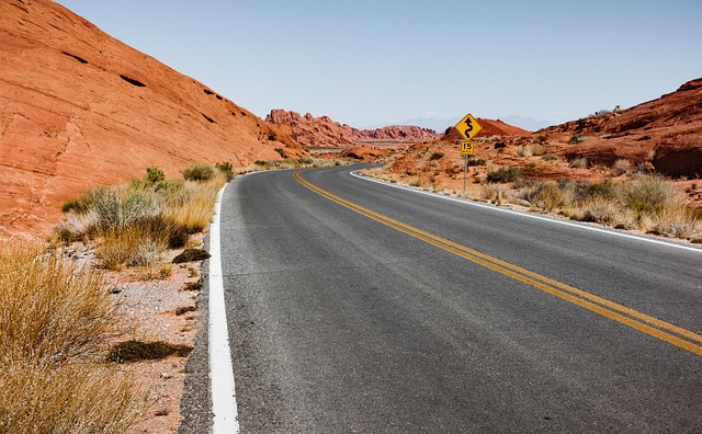 rv-open-road-640x480-84079710.jpeg