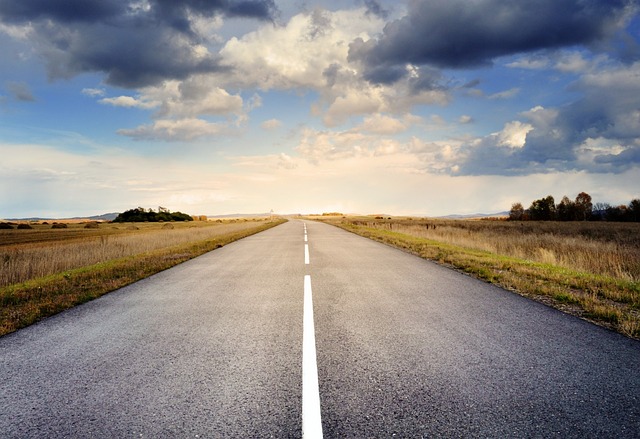 rv-open-road-640x480-92236769.jpeg