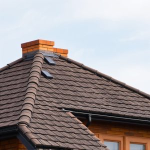 roofing-640x480-89319534.jpeg