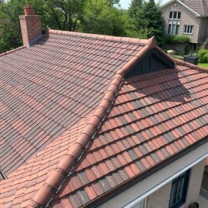 roofing-640x480-79330047.jpeg