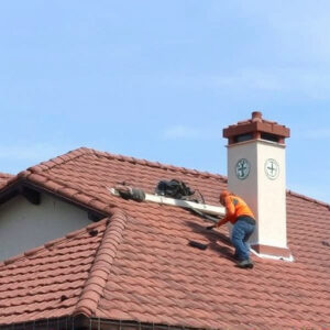 insurance-claims-for-roof-damage-oro-val-640x480-92221091.jpeg