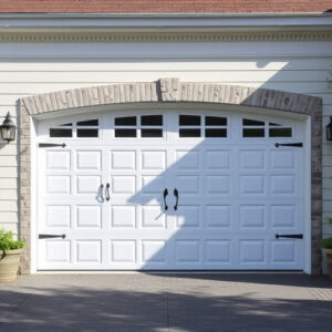 garage-door-640x480-37337392.jpeg