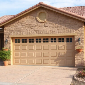best-time-of-year-to-schedule-garage-doo-640x480-13452481.jpeg