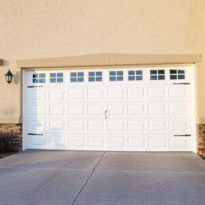 choosing-the-right-garage-door-for-energ-640x480-68484058.jpeg