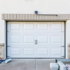 when-to-replace-vs-repair-a-garage-door-640x480-42140309.jpeg