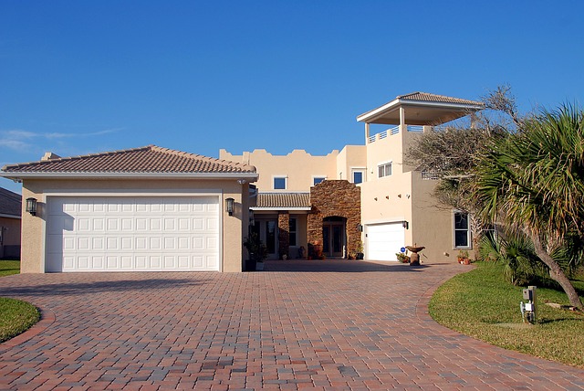 average lifespan of a residential garage door opener