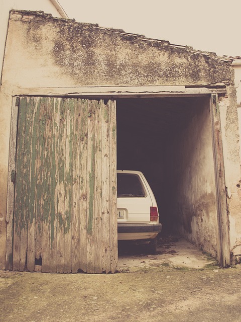 emergency garage door repair near me in Tucson AZ