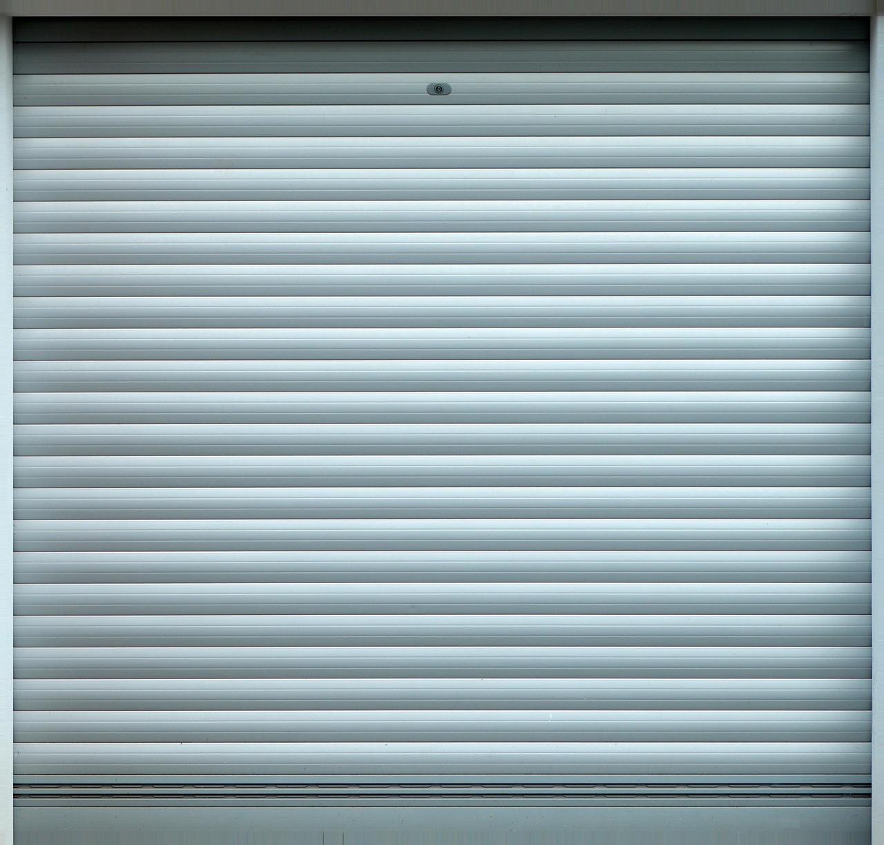 Expert Assistance: Signs for a New Garage Door Opener