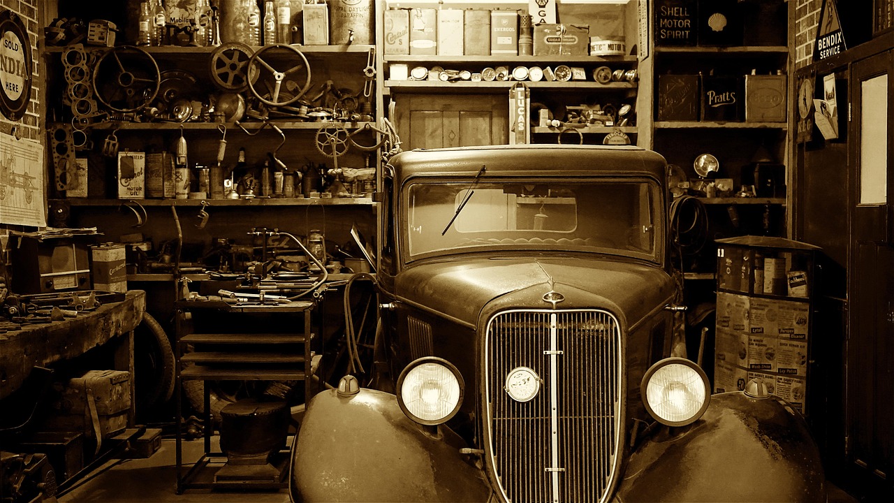 Unleash Potential: Torsion vs Extension Springs Explained