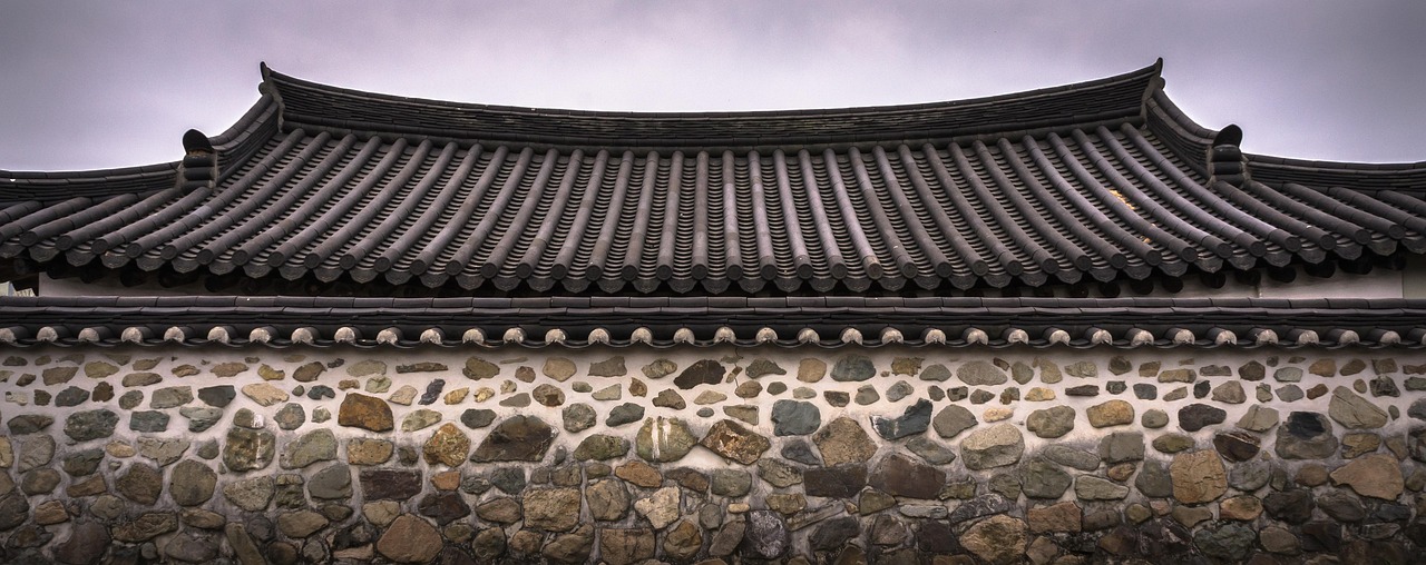 Oro Valley Roofing: Experts Guide Repairs & Replacements